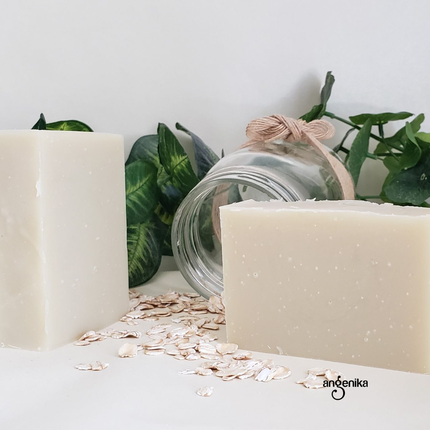 Oatmeal Treat Natural Bar Soap | unscented cleansing natural bar for sensitive skin